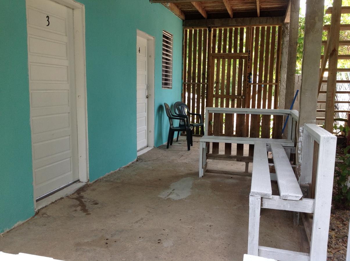 Placencia Hostel Eksteriør bilde