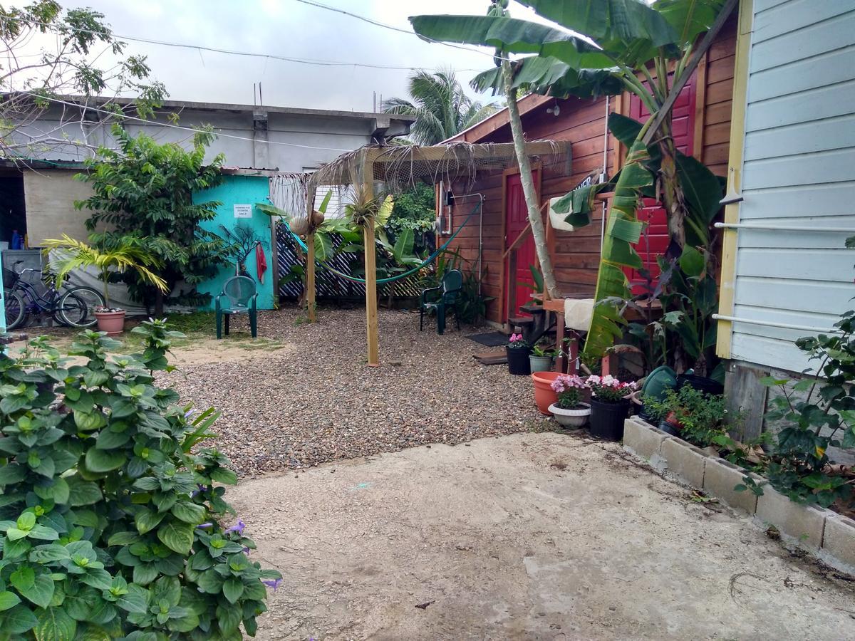 Placencia Hostel Eksteriør bilde