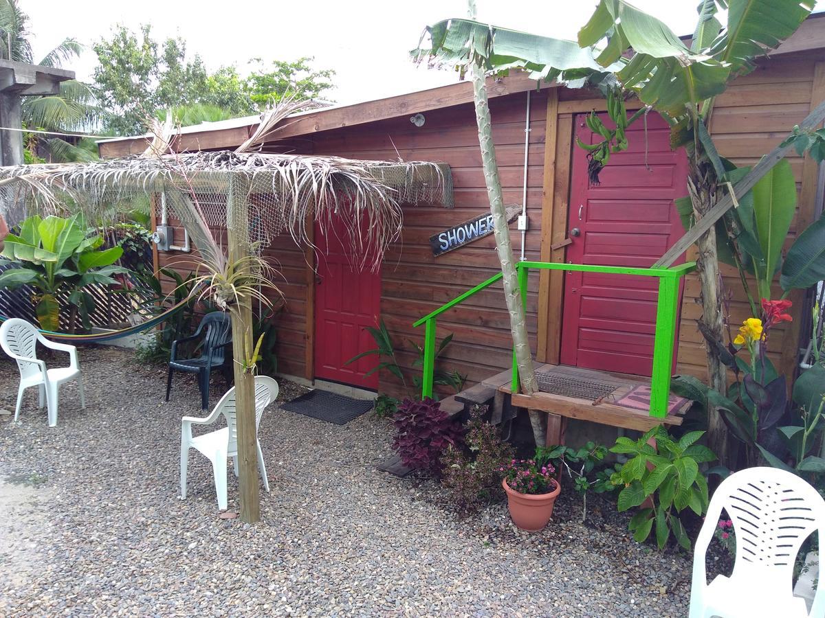 Placencia Hostel Eksteriør bilde